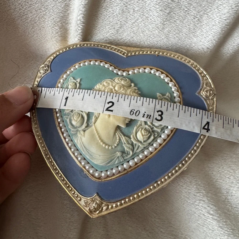 Sankyo Musical Jewelry Box Heart Blue Enamel Gold Cameo Pearl Vintage Japan